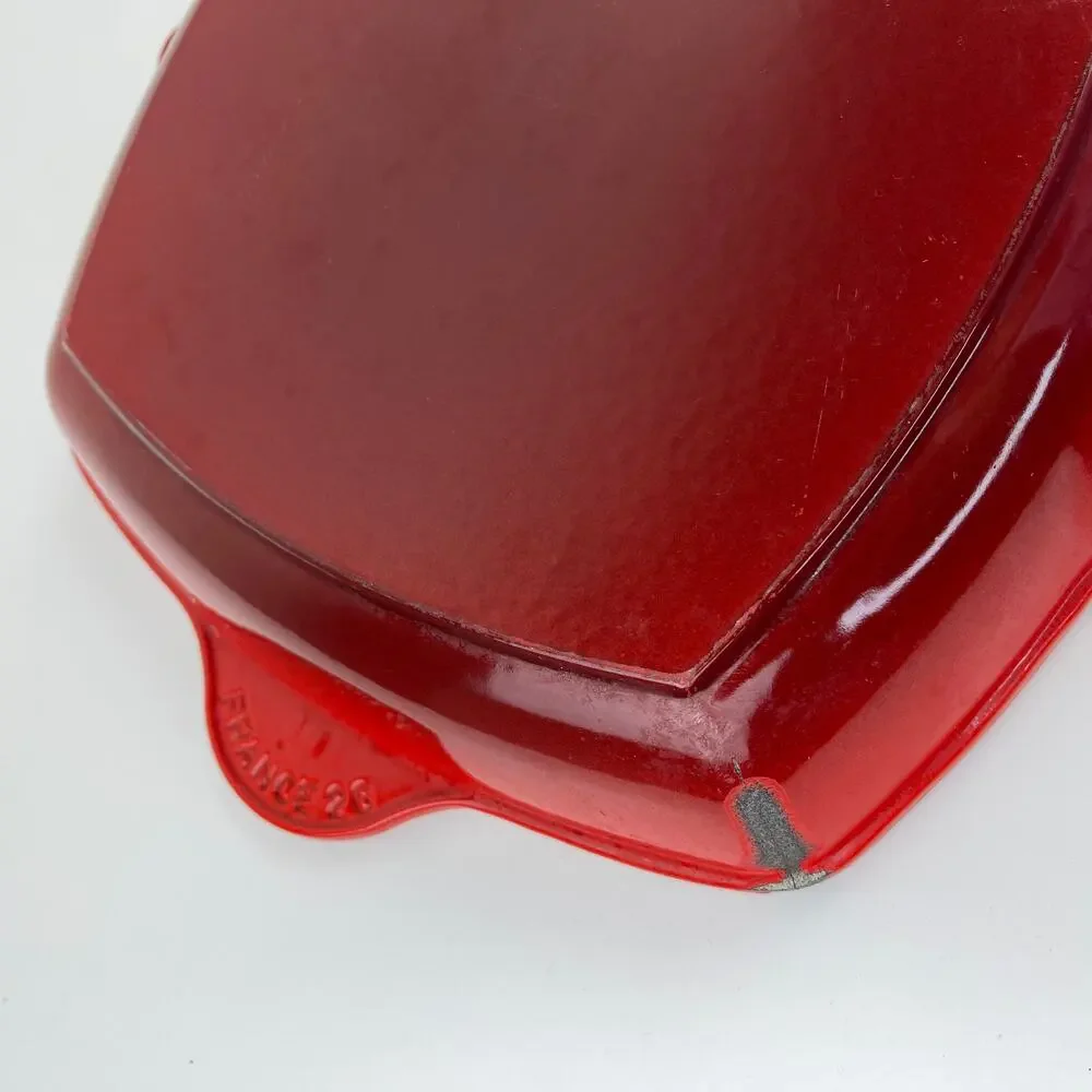 Le Creuset immaculate should